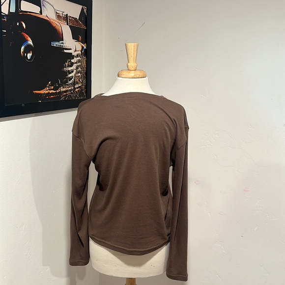 Allison Lane Brown long sleeve - Picture 2 of 2